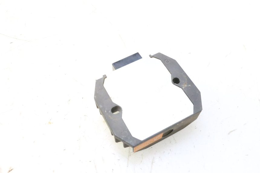 photo de REGULADOR DE CARGA YAMAHA XP T-MAX ABS 500 (2005 - 2005) - Ampliação técnica