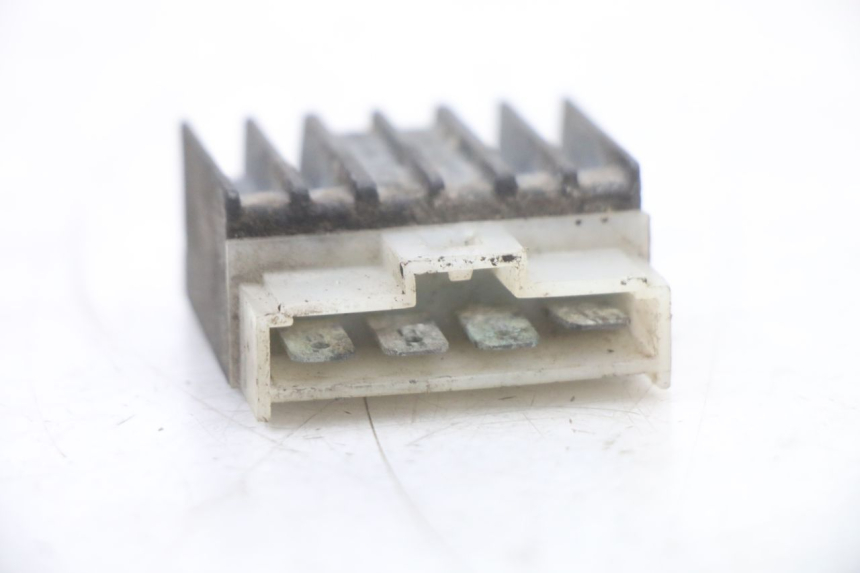 photo de REGULADOR DE CARGA YAMAHA AEROX 50 (1997 - 2006) - Zoom do estado de desgaste