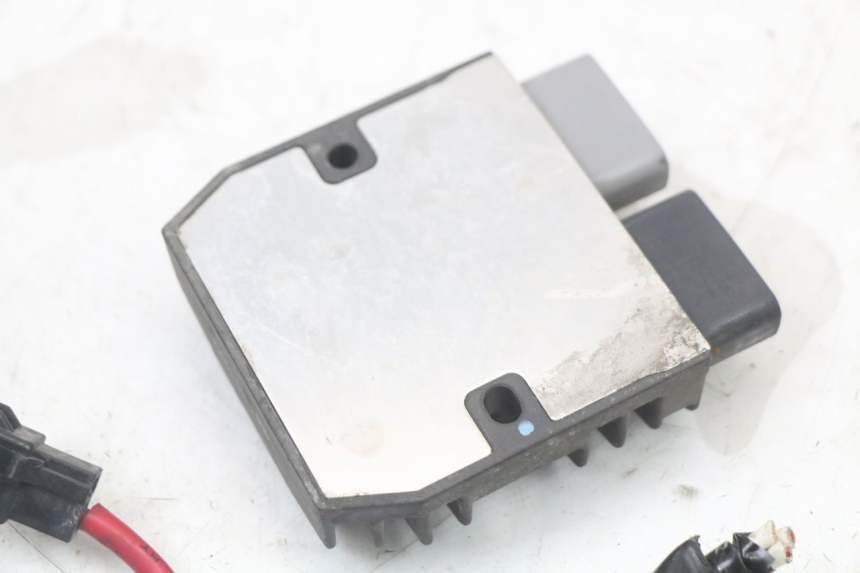 photo de REGULADOR DE CARGA YAMAHA FJR ABS 1300 (2006 - 2012) - Peça verificada