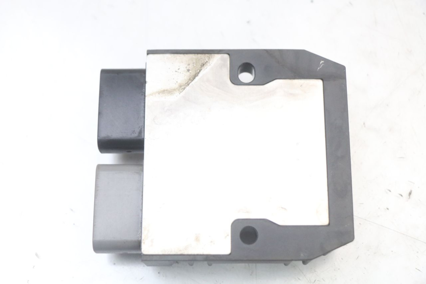 photo de REGULADOR DE CARGA YAMAHA FZ1 FAZER 1000 (2007 - 2009) - Outro ângulo de visão
