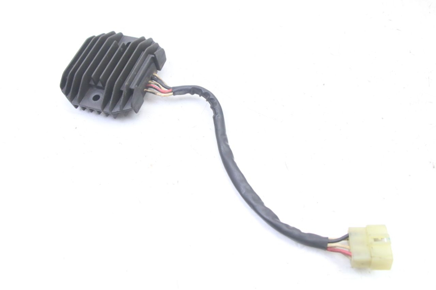 photo de REGULADOR DE CARGA YAMAHA FZS FAZER 600 (2001 - 2003) - Detalhe da peça