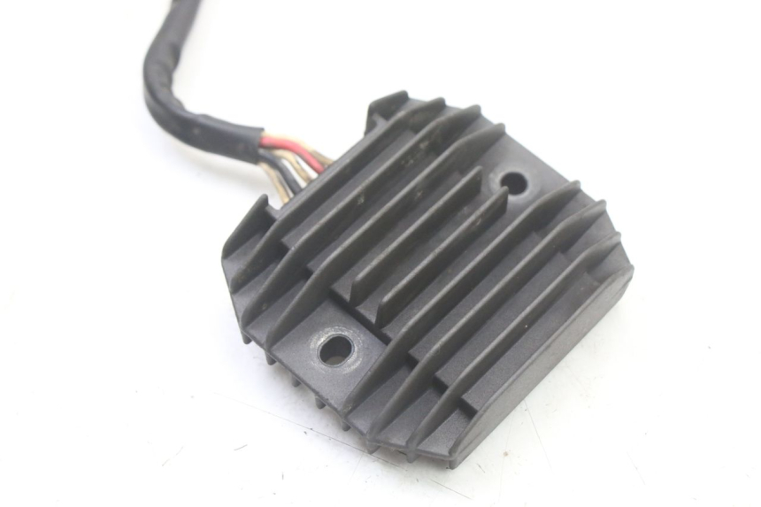 photo de REGULADOR DE CARGA YAMAHA FZS FAZER 600 (2001 - 2003) - Zoom do estado de desgaste