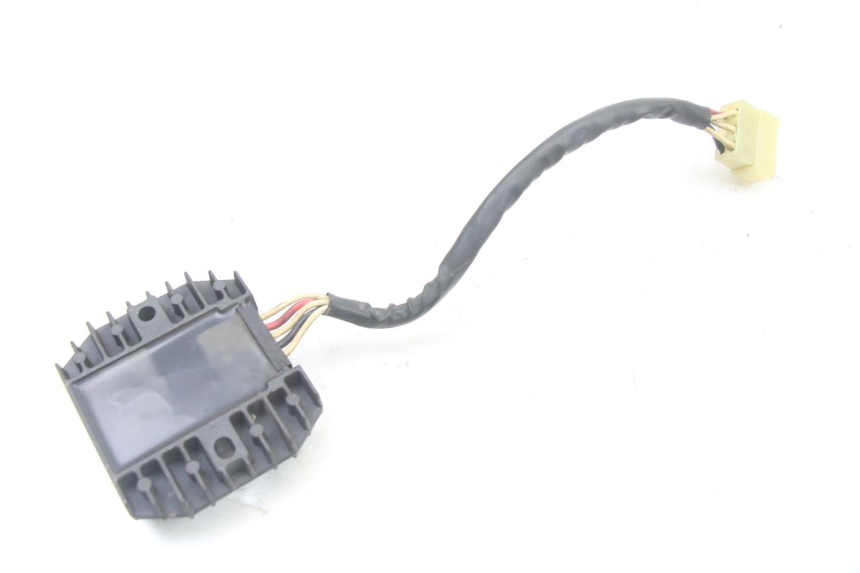 photo de REGULADOR DE CARGA YAMAHA FZS FAZER 600 (2001 - 2003) - Outro ângulo de visão