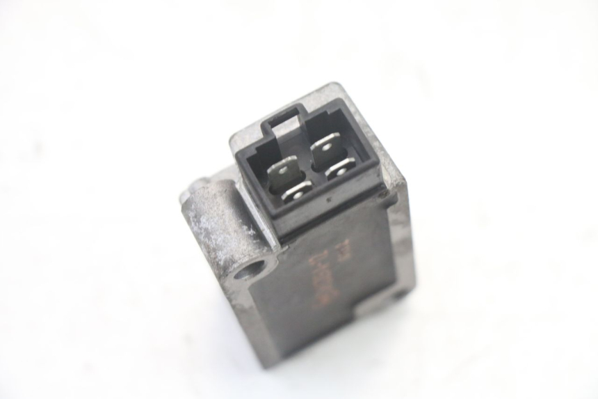 photo de REGULADOR DE CARGA YAMAHA NEOS NEO'S 4T 50 (2008 - 2016) - Zoom do estado de desgaste