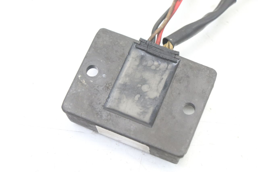 photo de REGULADOR DE CARGA YAMAHA SR 125 (1982 - 2003) - Ampliação técnica