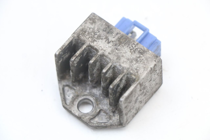photo de REGULADOR DE CARGA YAMAHA YN NEO'S 50 (1997 - 2004) - Zoom do estado de desgaste