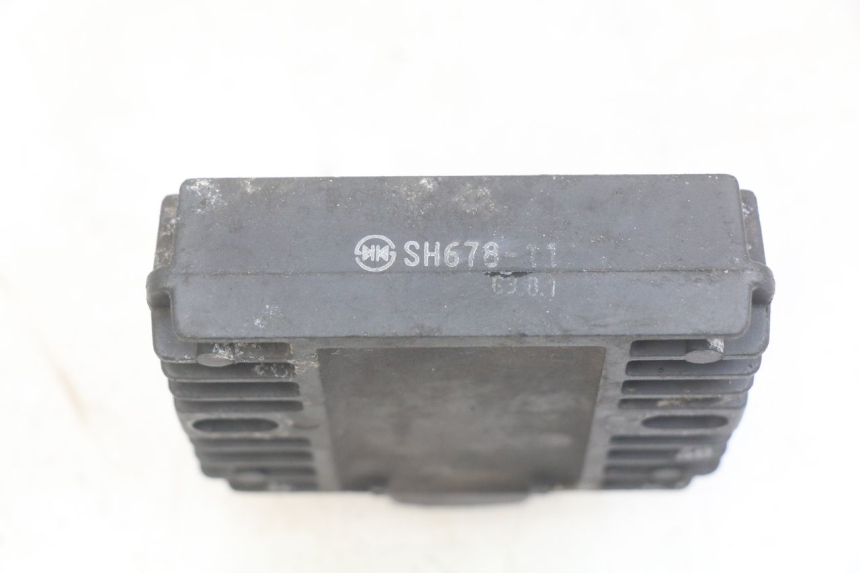 photo de REGULADOR DE CARGA YAMAHA YP MAJESTY 400 (2004 - 2008) - Outro ângulo de visão