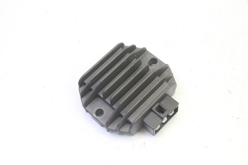 photo de REGULADOR DE CARGA YAMAHA YP MAJESTY 125 (2007 - 2010) - Vista principal