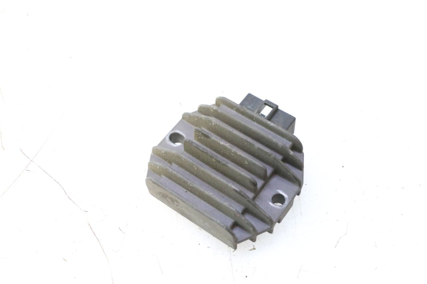 photo de REGULADOR DE CARGA YAMAHA YP MAJESTY 125 (1998 - 2001) - Detalhe da peça