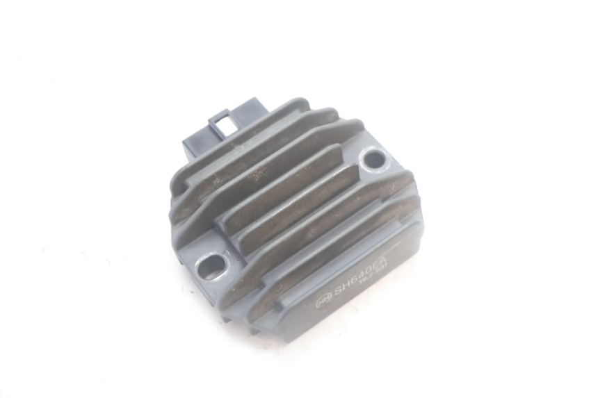 photo de REGULADOR DE CARGA YAMAHA YP MAJESTY 125 (2007 - 2010) - Detalhe da peça