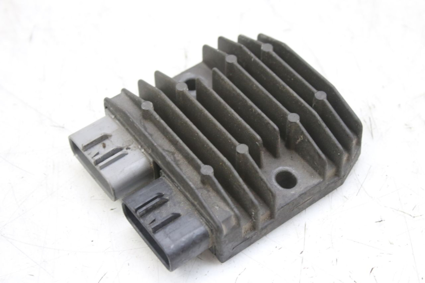 photo de REGULADOR DE CARGA YAMAHA YZF R1 1000 (2007 - 2008) - Detalhe da peça