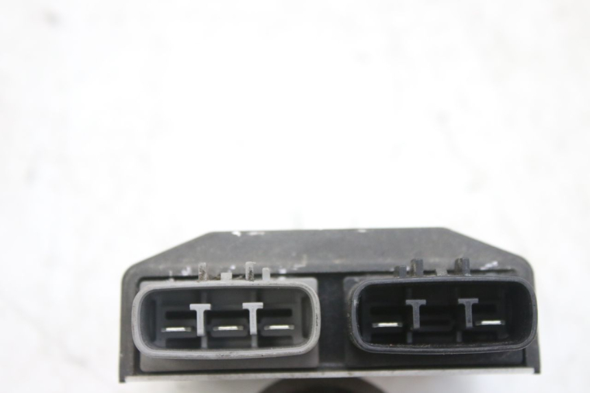 photo de REGULADOR DE CARGA YAMAHA YZF R1 1000 (2007 - 2008) - Outro ângulo de visão