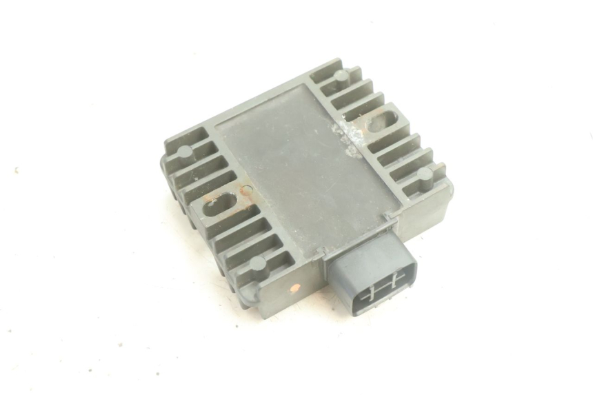 photo de REGULADOR DE CARGA YAMAHA YZF R6 600 (2008 - 2009) - Outro ângulo de visão