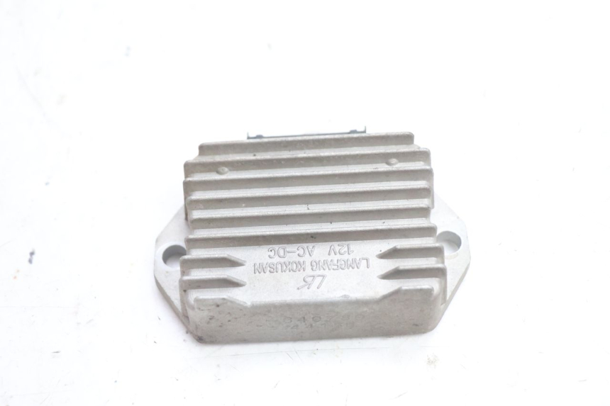 photo de REGULADOR DE CARGA PIAGGIO ZIP 2T 50 (2009 - 2019) - Detalhe da peça