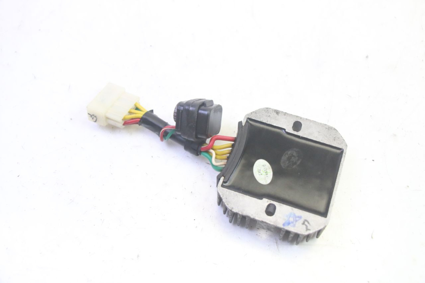 photo de REGULADOR DE CARGA PIAGGIO ZIP 4T 50 (2018 - 2020) - Zoom do estado de desgaste