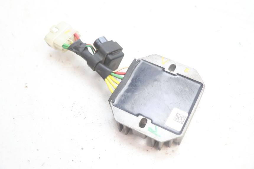photo de REGULADOR DE CARGA PIAGGIO ZIP IGET 4T 50 (2021 - 2023) - Zoom do estado de desgaste