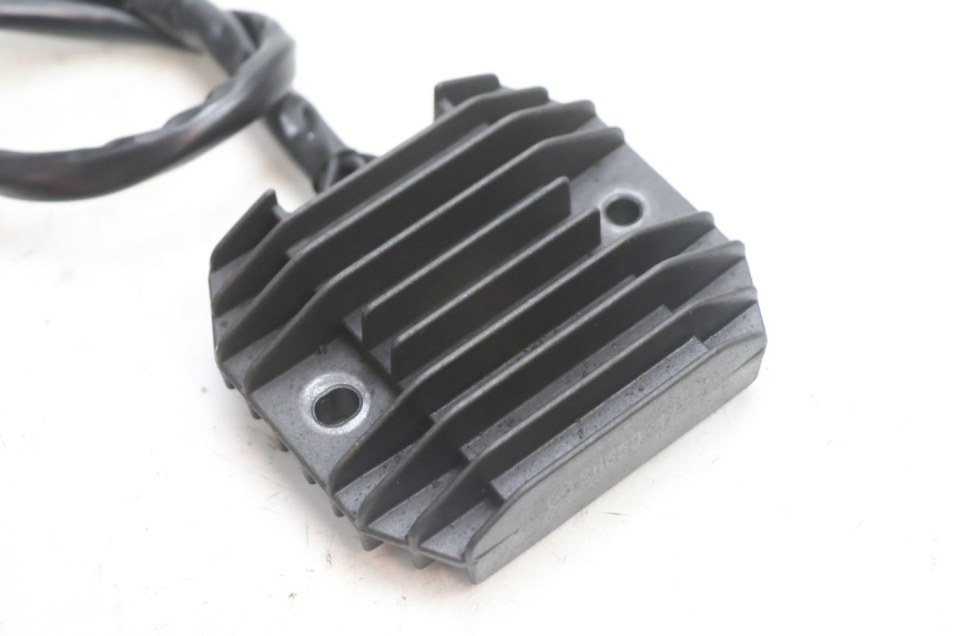 photo de REGULADOR DE CARGA KAWASAKI ZX-6R ZX6R 600 (2000 - 2002) - Detalhe da peça