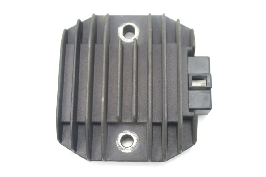 photo de REGULADOR DE CARGA KAWASAKI ZZR 600 (1995 - 2004) - Detalhe da peça