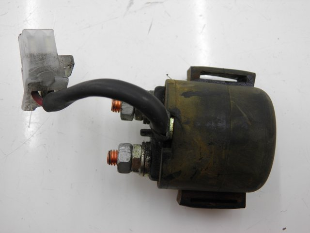 photo de RELÉ DE PARTIDA APRILIA LEONARDO ST 250 (2002 - 2005) - Detalhe da peça