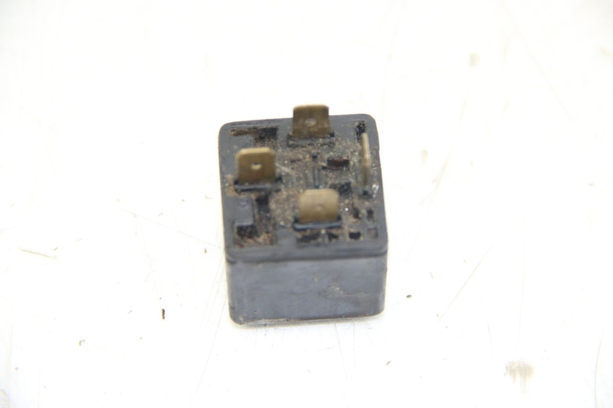 photo de RELÉ DE PARTIDA MBK BOOSTER SPIRIT 50 (1999 - 2003) - Detalhe da peça