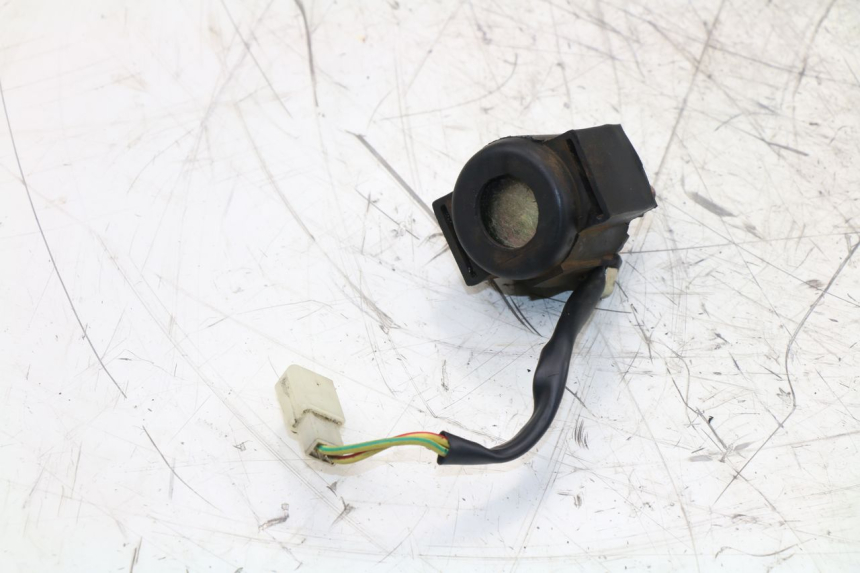 photo de RELÉ DE PARTIDA BAOTIAN BT COLLECTOR 50 (2005 - 2013) - Zoom do estado de desgaste