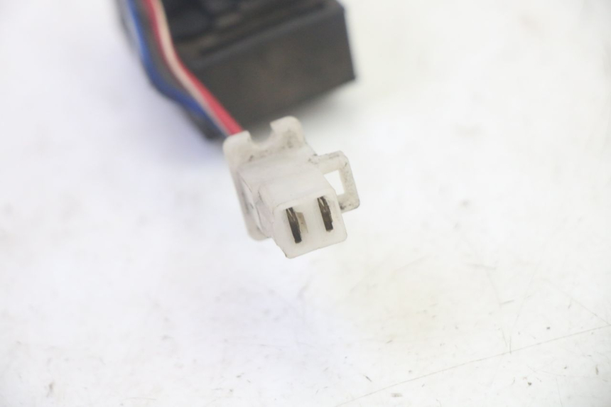 photo de RELÉ DE PARTIDA SUZUKI BURGMAN 125 (2007 - 2014) - Outro ângulo de visão