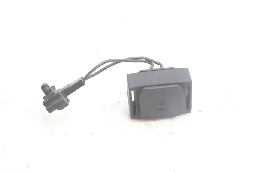 photo de RELÉ DE PARTIDA SUZUKI BURGMAN EXECUTIVE ABS 650 (2006 - 2012) - Outro ângulo de visão