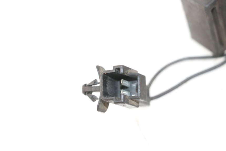 photo de RELÉ DE PARTIDA SUZUKI BURGMAN EXECUTIVE ABS 650 (2006 - 2012) - Zoom do estado de desgaste