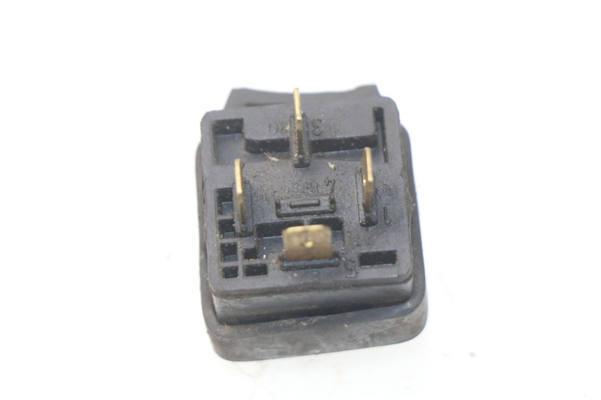 photo de RELÉ DE PARTIDA YAMAHA BW'S 50 (1999 - 2003) - Detalhe da peça