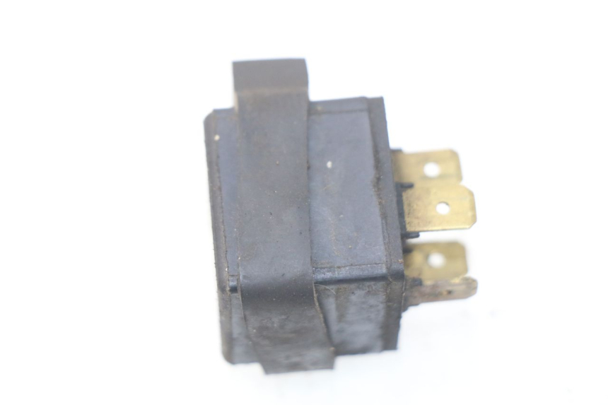 photo de RELÉ DE PARTIDA YAMAHA BW'S 50 (1999 - 2003) - Zoom do estado de desgaste