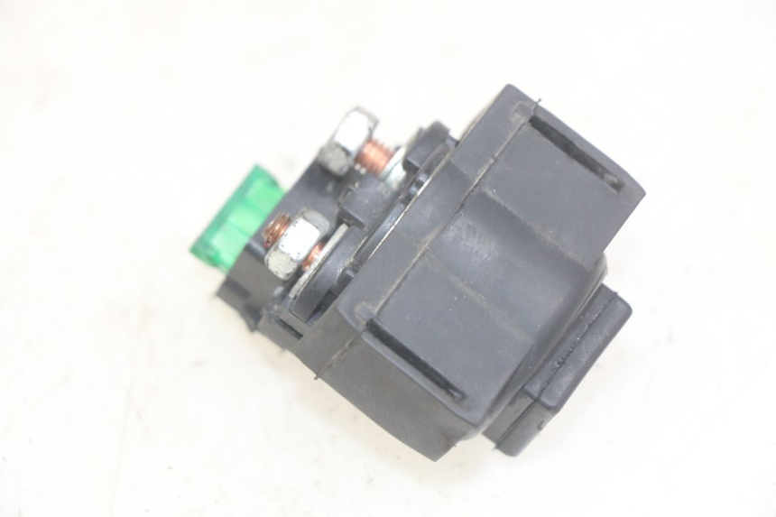 photo de RELÉ DE PARTIDA HONDA CBR F SC25 1000 (1989 - 1992) - Zoom do estado de desgaste