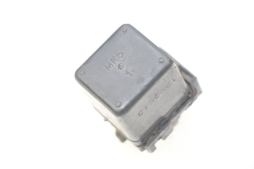 photo de RELÉ DE PARTIDA HONDA CBR RR FIREBLADE 900 (1992 - 1994) - Zoom do estado de desgaste
