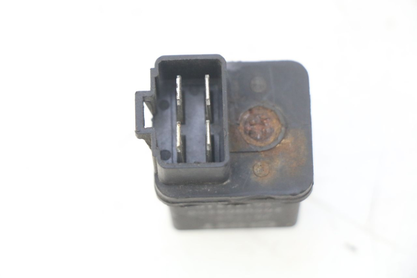 photo de RELÉ DE PARTIDA PEUGEOT DJANGO 2T 50 (2014 - 2019) - Zoom do estado de desgaste