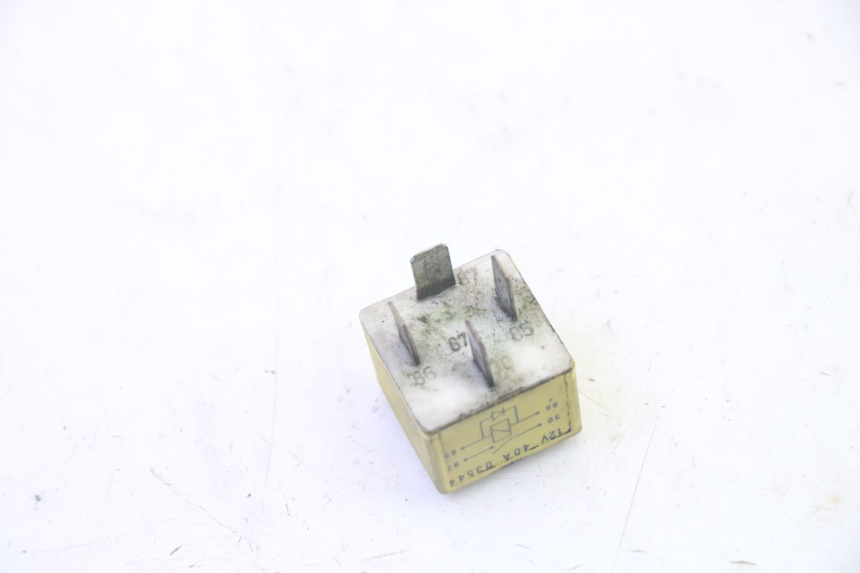 photo de RELÉ DE PARTIDA PEUGEOT ELYSTAR 50 (2002 - 2014) - Zoom do estado de desgaste