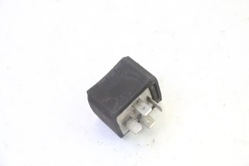 photo de RELÉ DE PARTIDA PEUGEOT ELYSTAR 50 (2002 - 2014) - Zoom do estado de desgaste