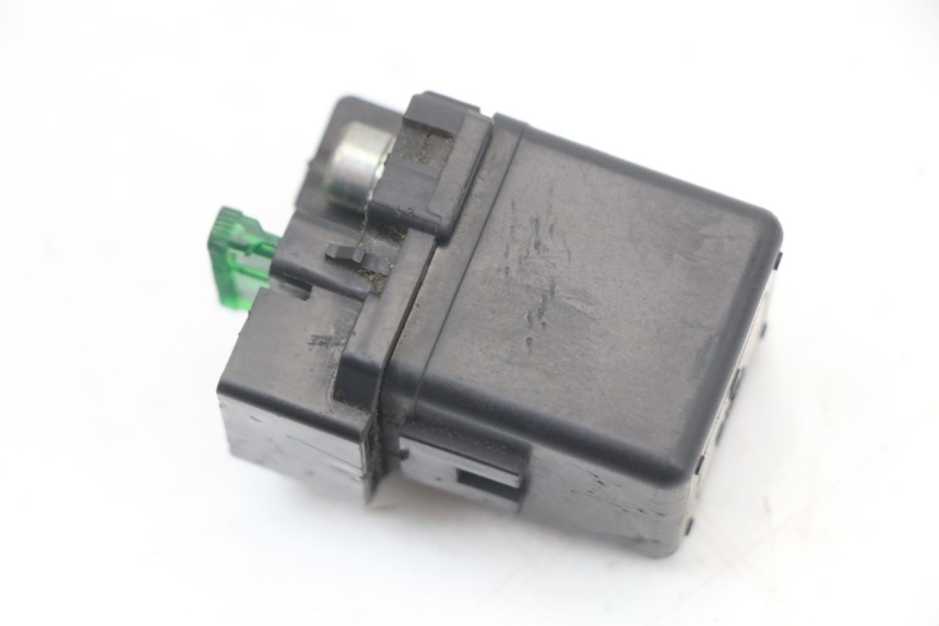 photo de RELÉ DE PARTIDA HONDA FES PANTHEON 2T 125 (1998 - 2002) - Outro ângulo de visão