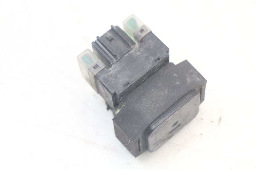 photo de RELÉ DE PARTIDA YAMAHA FJR ABS 1300 (2006 - 2012) - Zoom do estado de desgaste