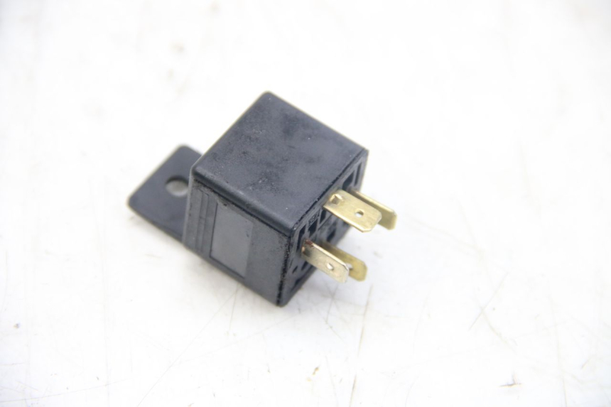 photo de RELÉ DE PARTIDA MBK FLIPPER 50 (2004 - 2012) - Detalhe da peça
