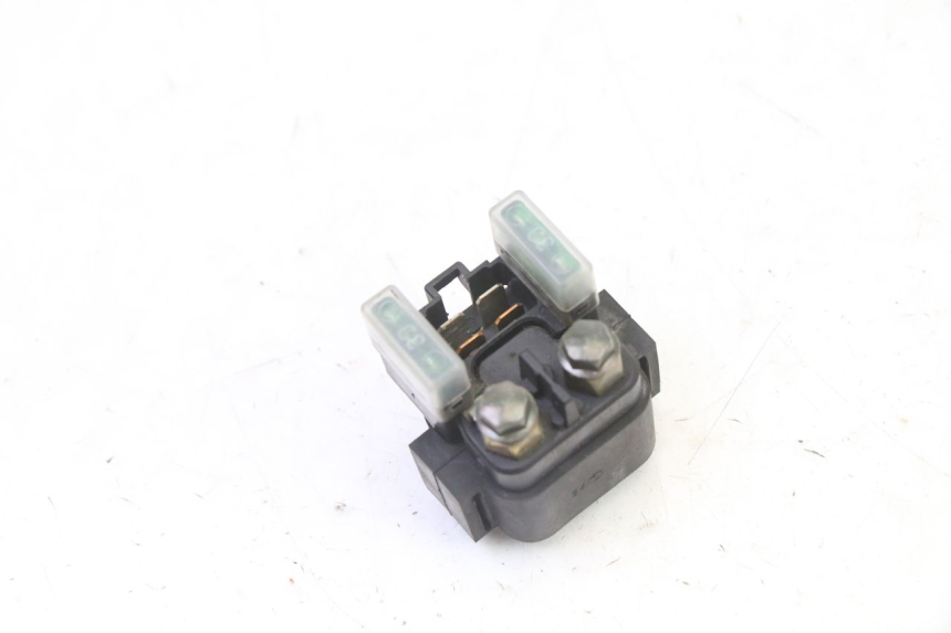 photo de RELÉ DE PARTIDA YAMAHA FZ6 FAZER S2 600 (2007 - 2011) - Detalhe da peça