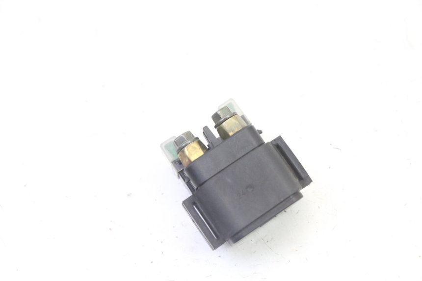 photo de RELÉ DE PARTIDA YAMAHA FZ6 FAZER S2 600 (2007 - 2011) - Zoom do estado de desgaste