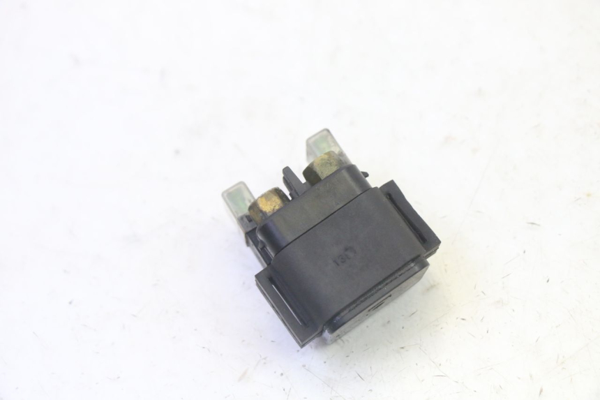 photo de RELÉ DE PARTIDA YAMAHA FZ6 N FAZER 600 (2004 - 2006) - Detalhe da peça