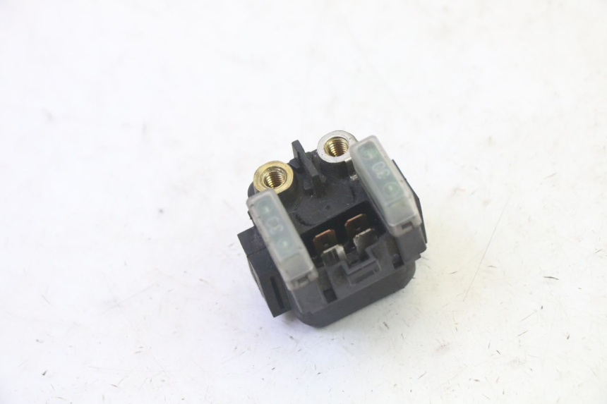 photo de RELÉ DE PARTIDA YAMAHA FZ6 N FAZER 600 (2004 - 2006) - Outro ângulo de visão