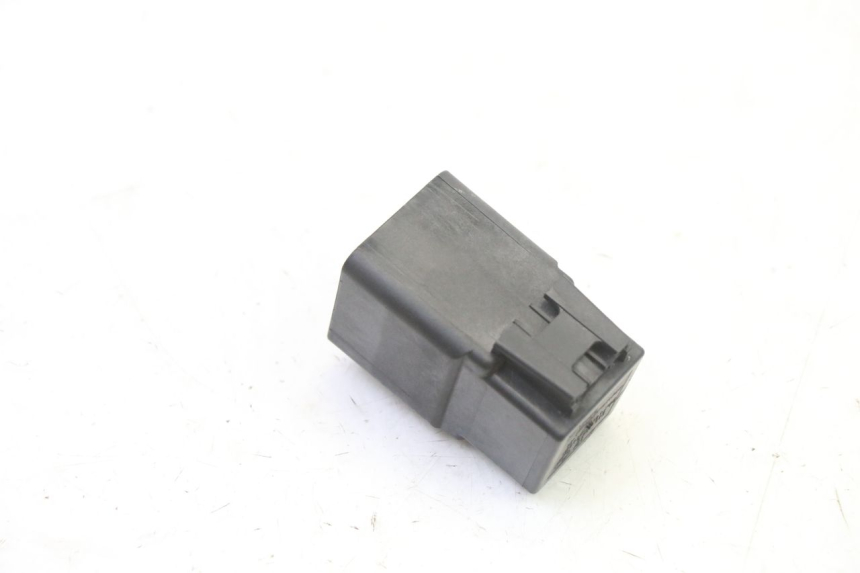 photo de RELÉ DE PARTIDA BMW G310 R 310 (2016 - 2020) - Outro ângulo de visão