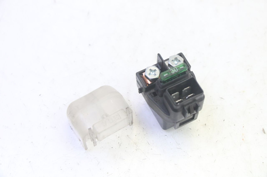 photo de RELÉ DE PARTIDA SUZUKI GSF N BANDIT 600 (1996 - 1999) - Vista principal