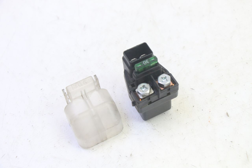 photo de RELÉ DE PARTIDA SUZUKI GSF N BANDIT 600 (1996 - 1999) - Zoom do estado de desgaste