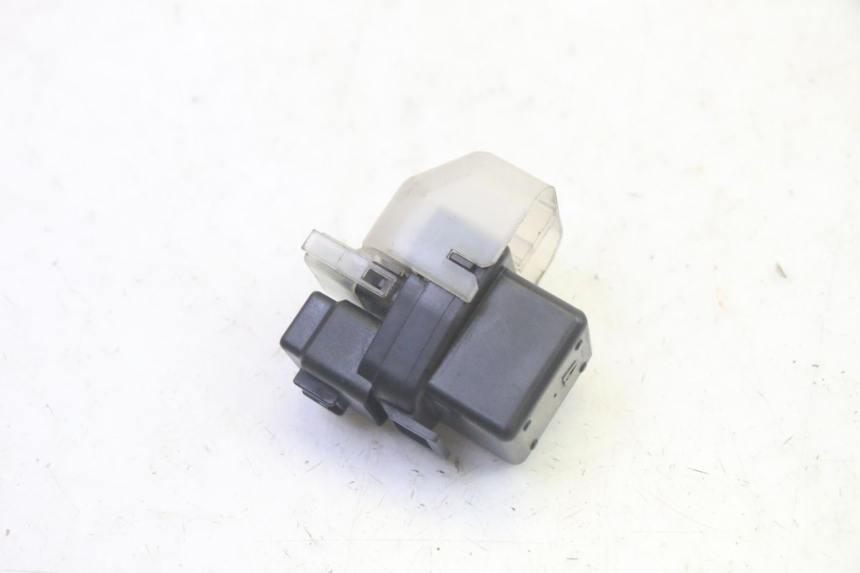 photo de RELÉ DE PARTIDA SUZUKI GSF N BANDIT 600 (1996 - 1999) - Outro ângulo de visão