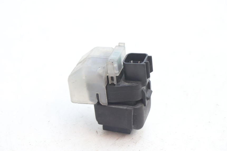 photo de RELÉ DE PARTIDA SUZUKI GSR 600 (2005 - 2012) - Outro ângulo de visão