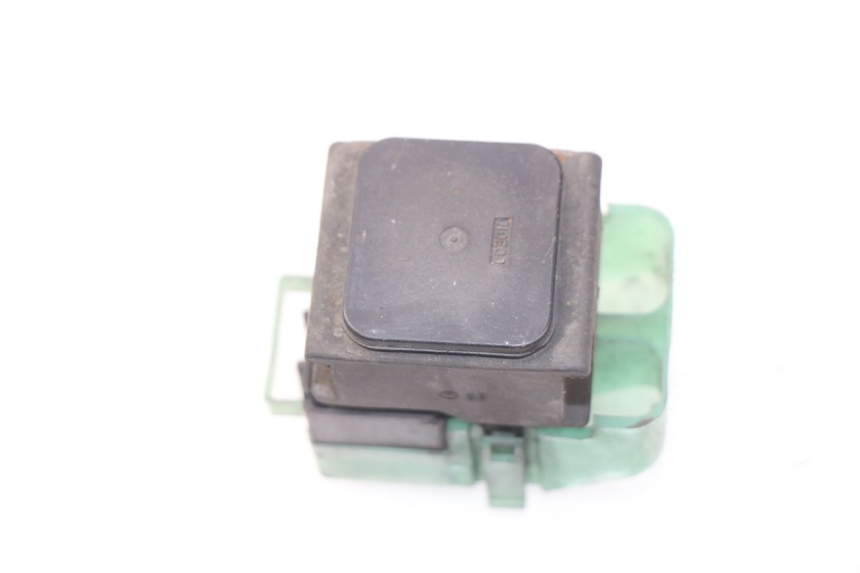 photo de RELÉ DE PARTIDA SUZUKI GSX-F GSXF 600 (1998 - 2004) - Zoom do estado de desgaste