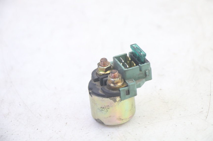 photo de RELÉ DE PARTIDA SYM GTS EVO 125 (2009 - 2013) - Zoom do estado de desgaste