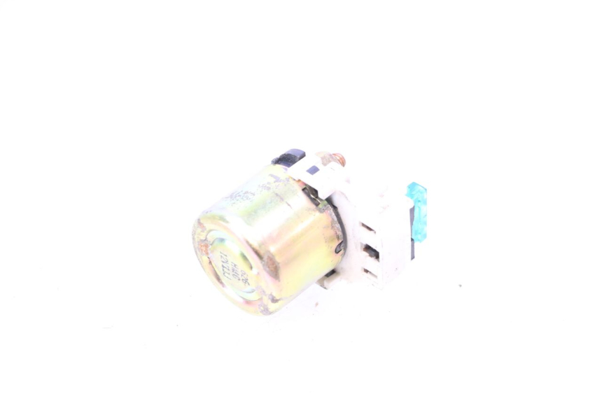 photo de RELÉ DE PARTIDA SYM GTS EVO 125 (2009 - 2013) - Outro ângulo de visão